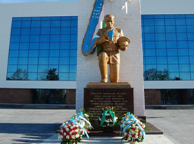 2010-yil 12-yanvar – Toshkent shahrida “Vatanga qasamyod” haykali ochildi.