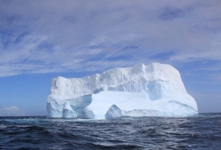 Dunyodagi eng katta aysberg Antarktidadan ajralib chiqdi