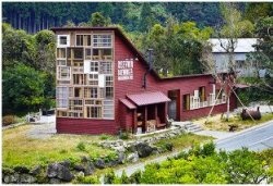 В Японии построили эко-дом из отходов: «мусорное» здание вмещает жилые квартиры, паб и пивоварню