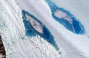 Antarktidada hosil bo'lgan moviy ko'llar olimlarning xavotirlariga sabab bo'lmoqda